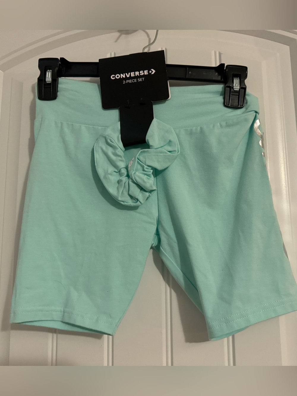 Cute Converse girls size M light blue biker shorts logo matching scrunchie new